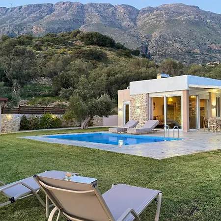 Michael Private Villa, Private Swimming Pool, Garden, Panoramic Sunset Villa *